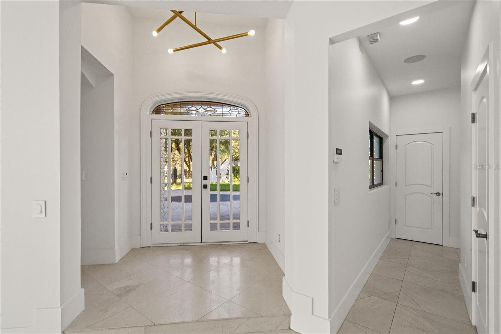 2521 LAKE ELLEN DRIVE — photo 11 of 55