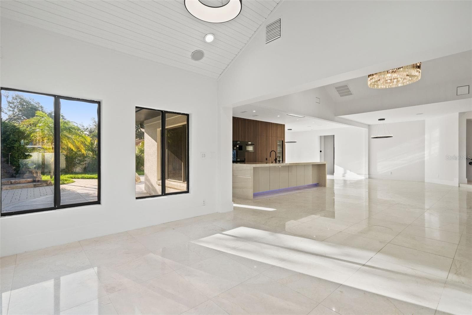 2521 LAKE ELLEN DRIVE — photo 18 of 55