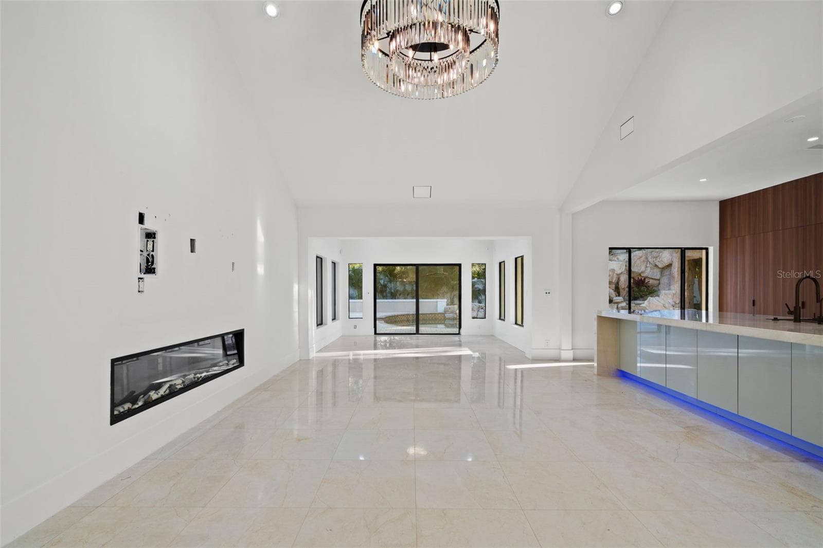 2521 LAKE ELLEN DRIVE — photo 16 of 55