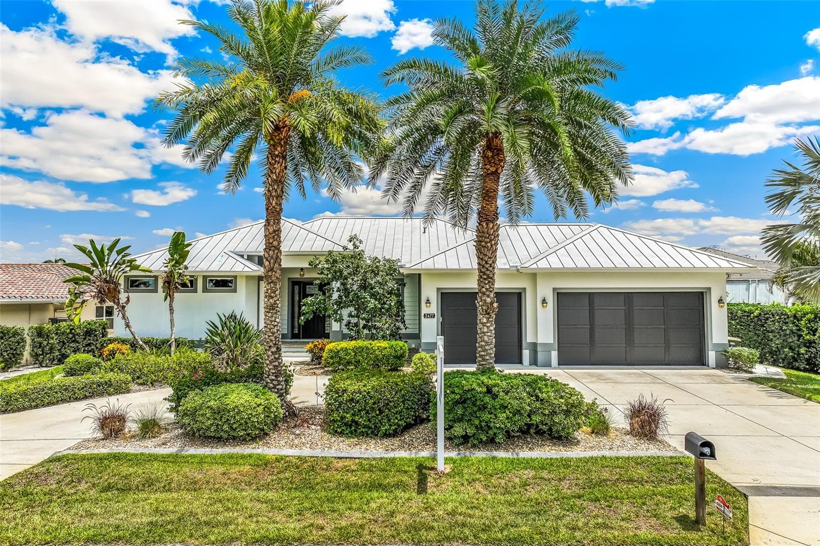 2477 SIERRA LANE