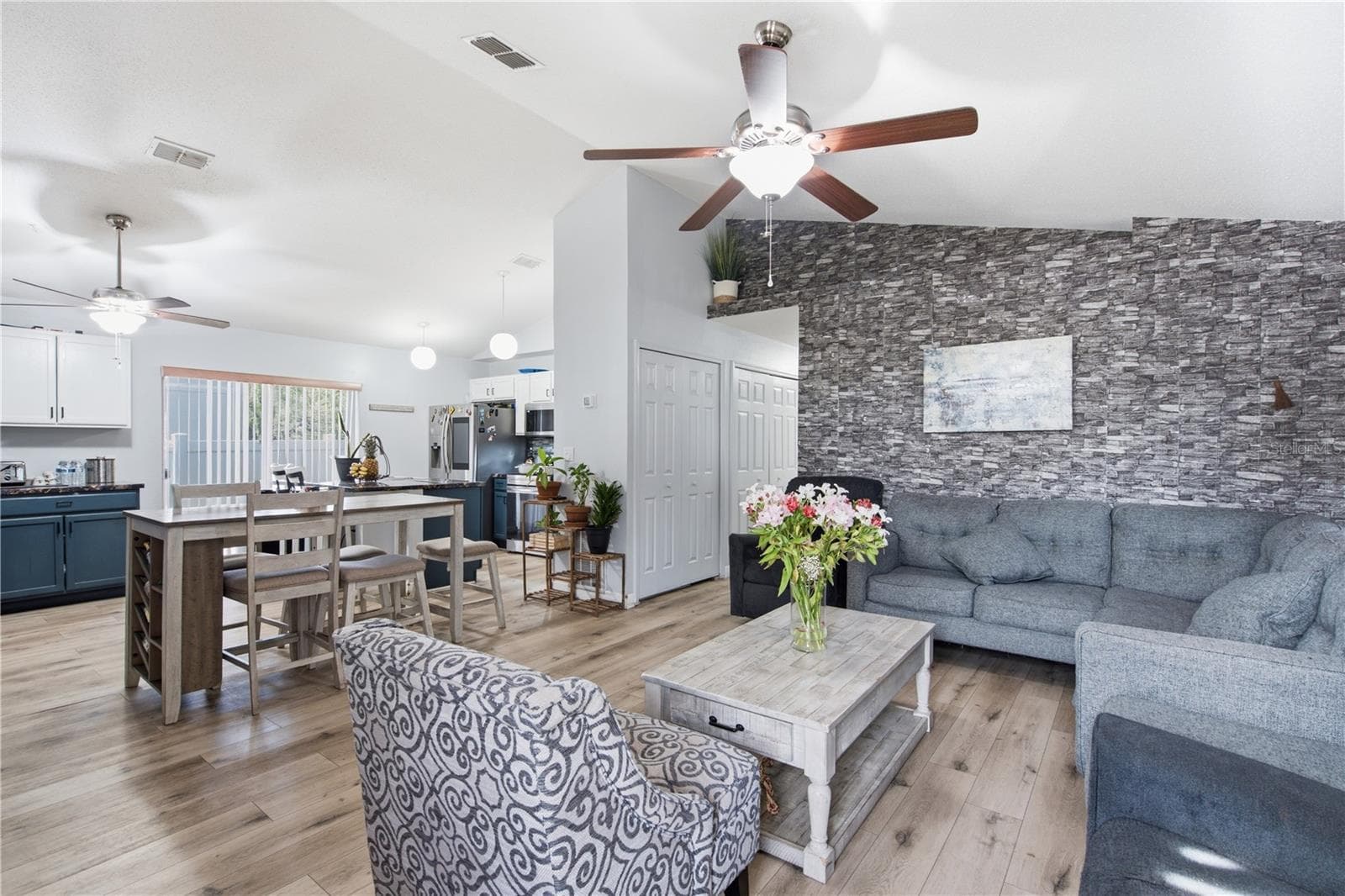 2816 MINGO DRIVE — photo 8 of 41