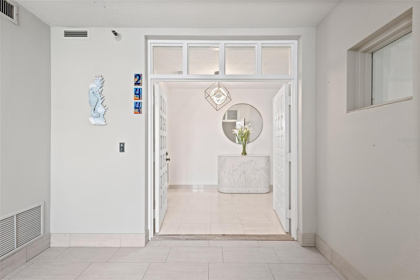 2450 HARBOURSIDE DRIVE — photo 2 of 59
