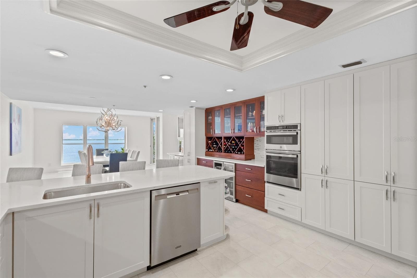 2450 HARBOURSIDE DRIVE — photo 17 of 59
