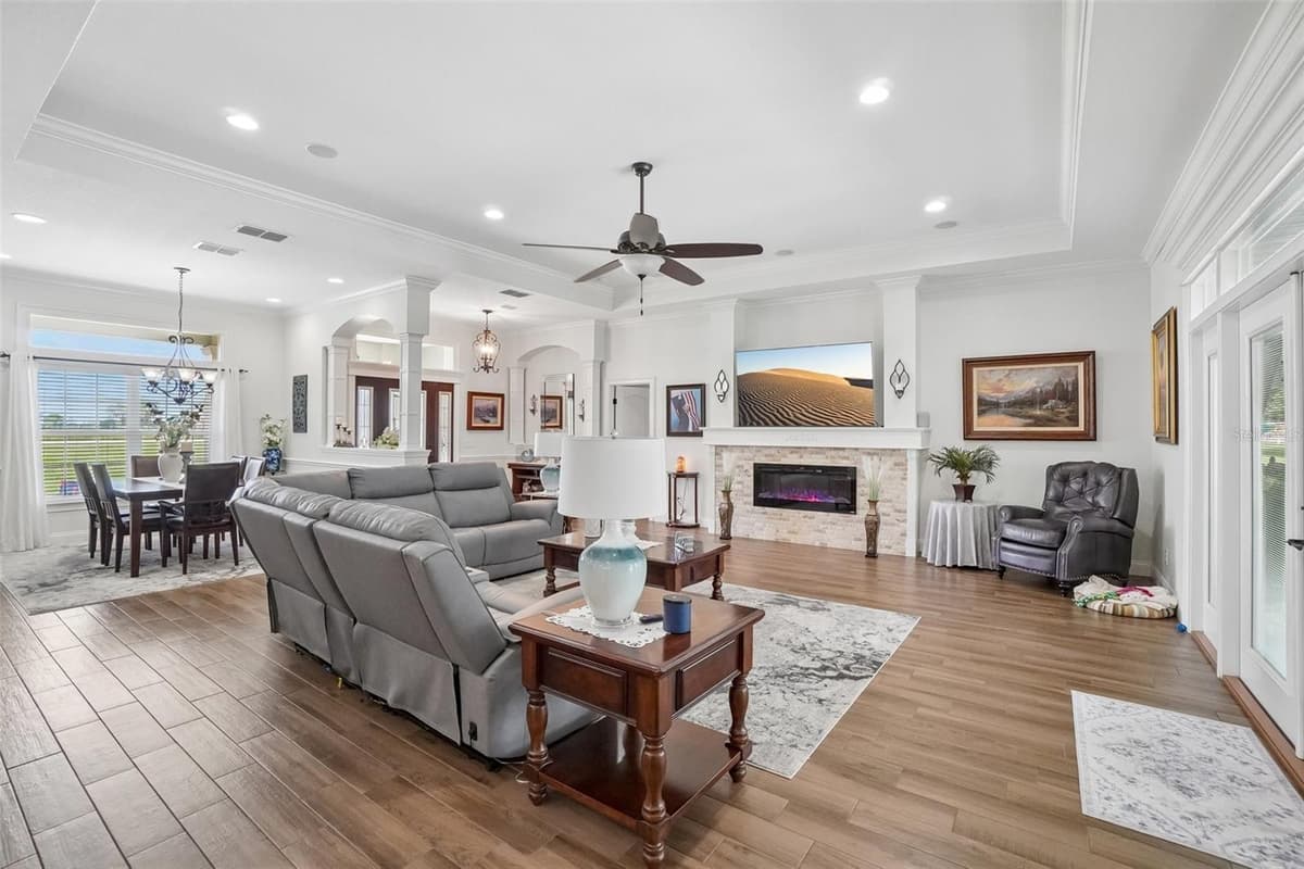 3934 CONNERSVILLE ROAD — photo 5 of 81