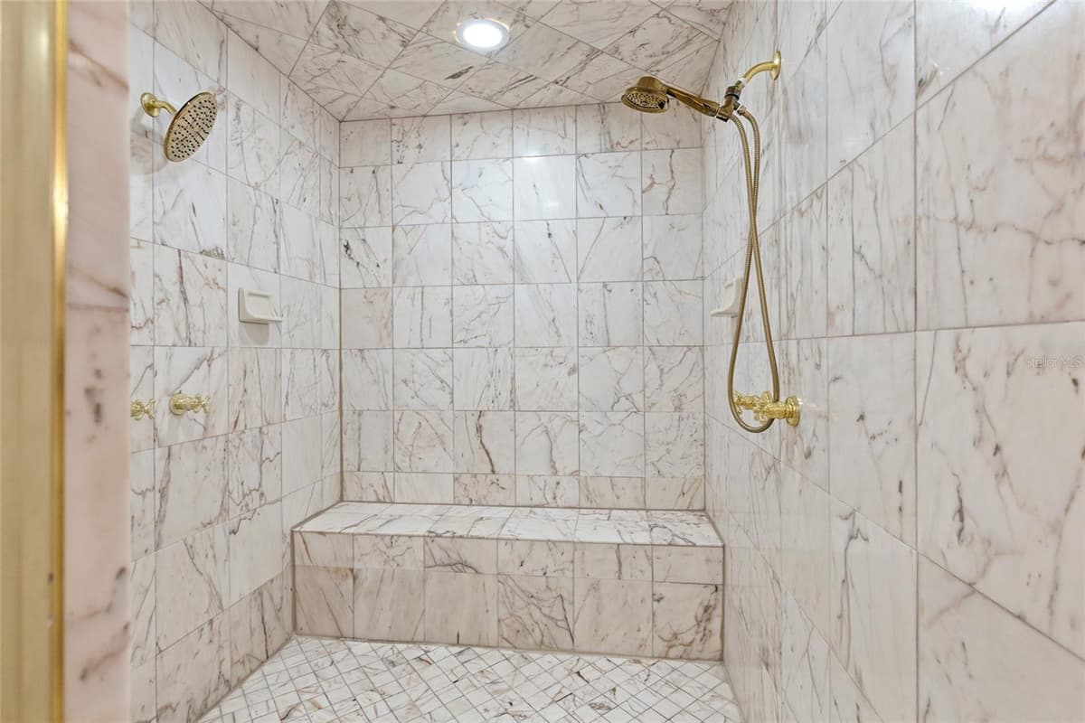 6275 HALABRIN ROAD — photo 35 of 74