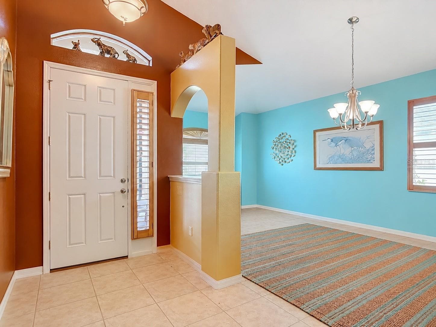 111 HUMMINGBIRD PLACE — photo 4 of 56