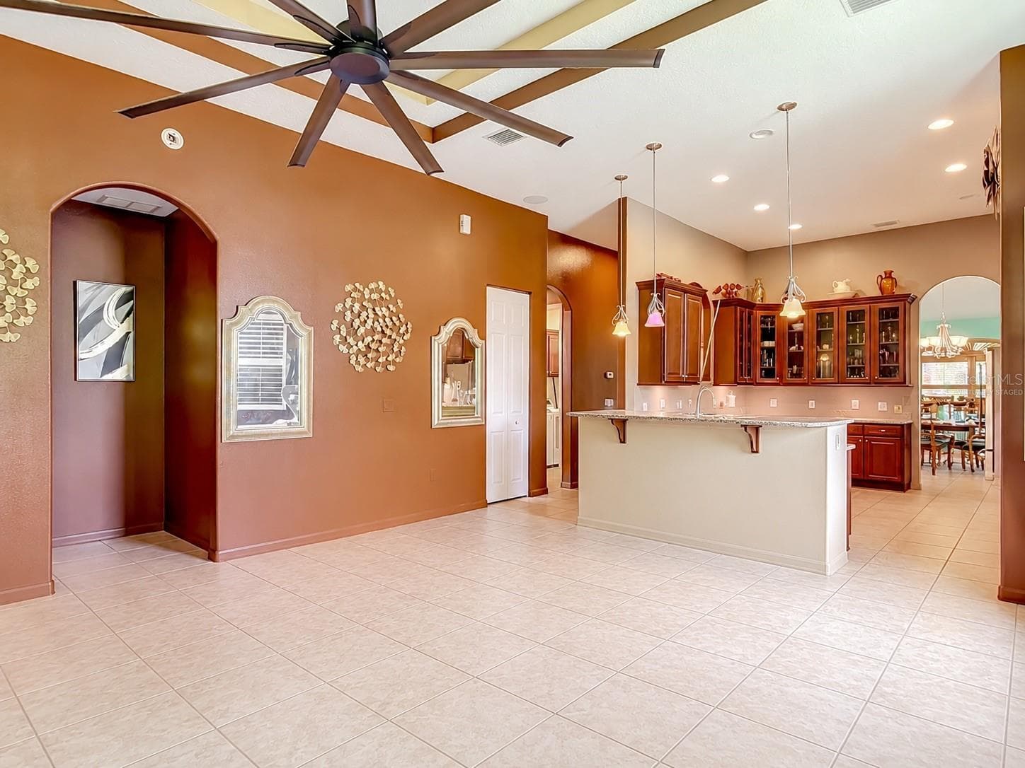 111 HUMMINGBIRD PLACE — photo 14 of 56