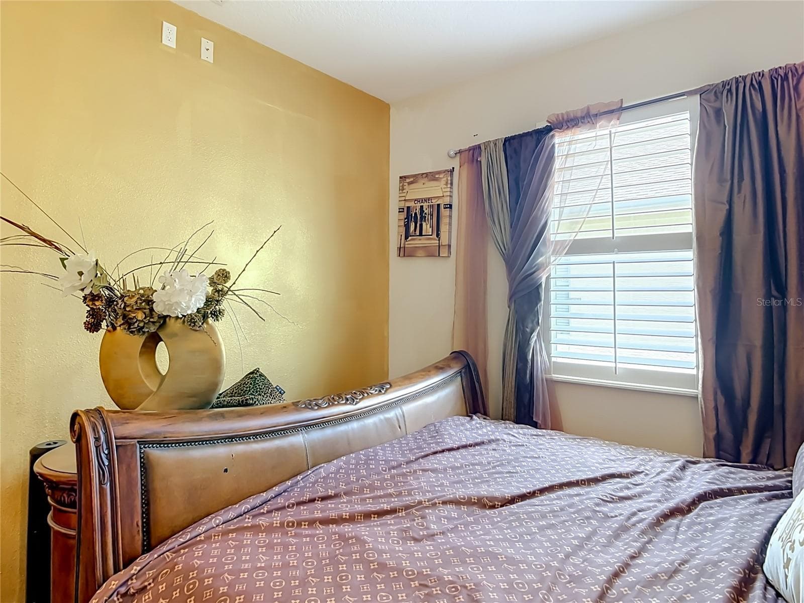 111 HUMMINGBIRD PLACE — photo 32 of 56