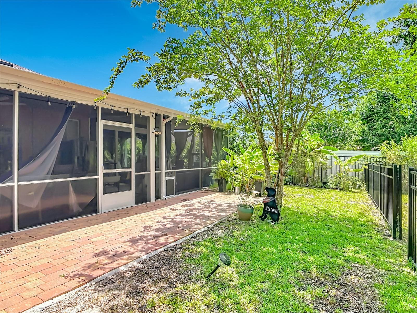 111 HUMMINGBIRD PLACE — photo 36 of 56