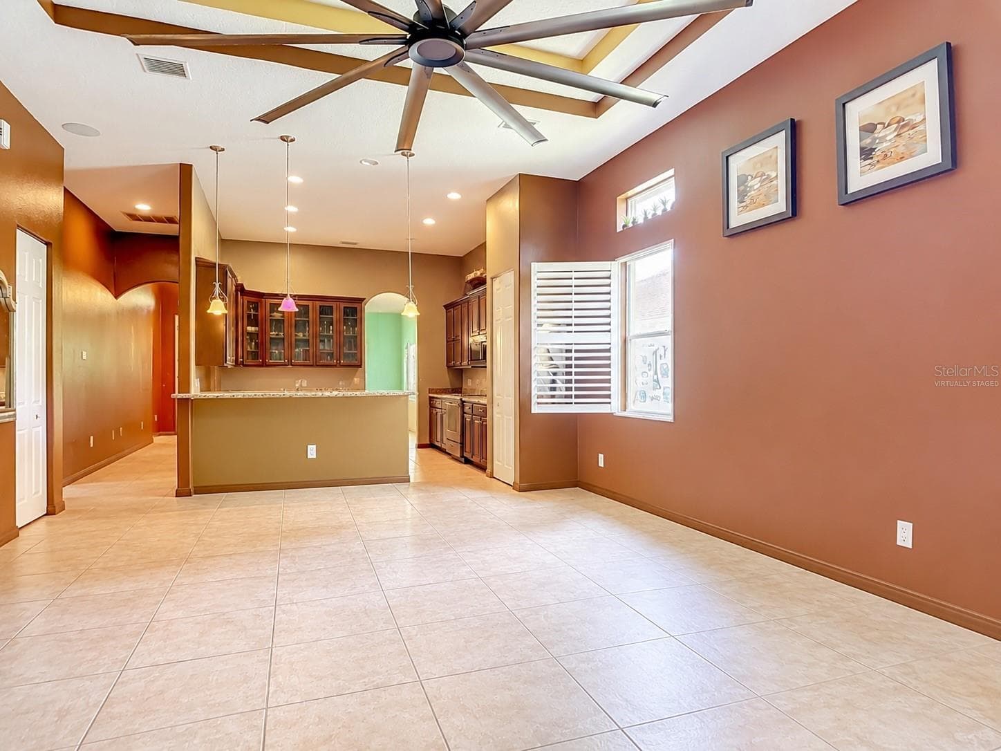111 HUMMINGBIRD PLACE — photo 15 of 56