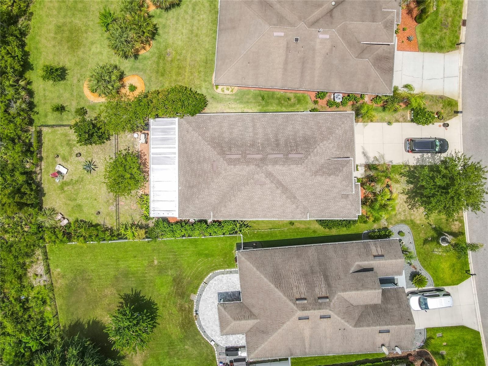 111 HUMMINGBIRD PLACE — photo 42 of 56