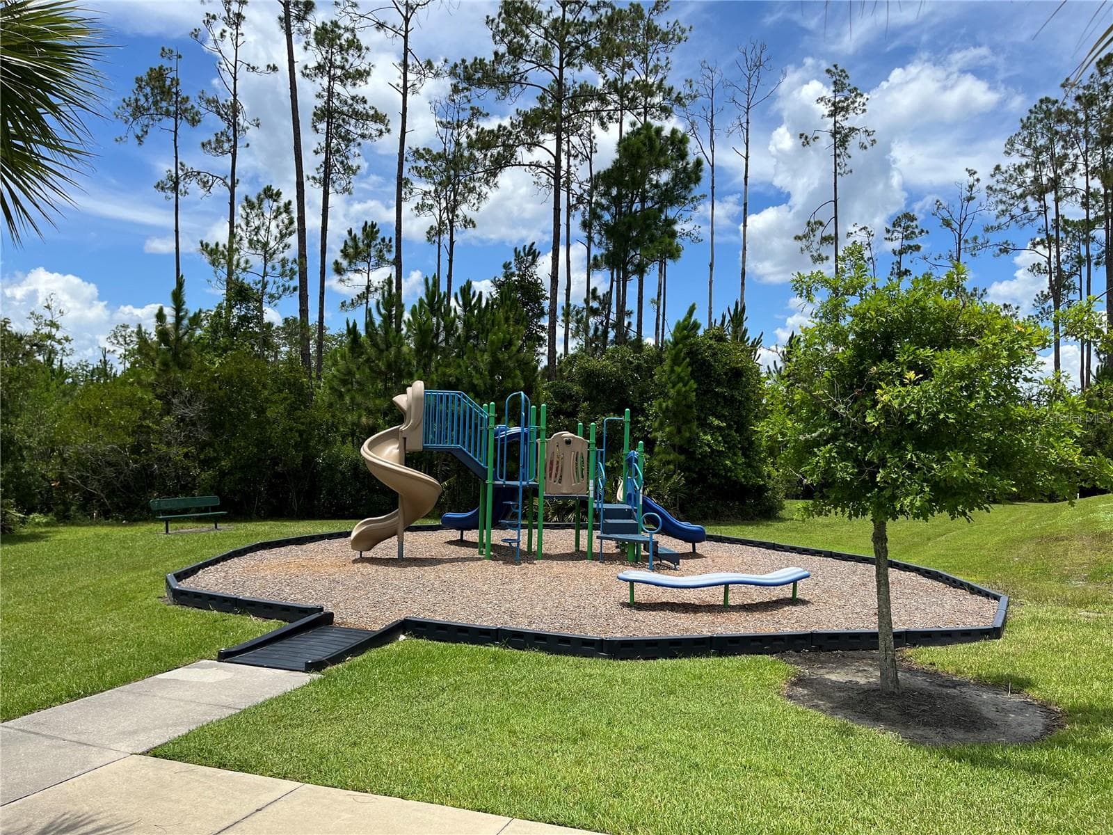 111 HUMMINGBIRD PLACE — photo 52 of 56