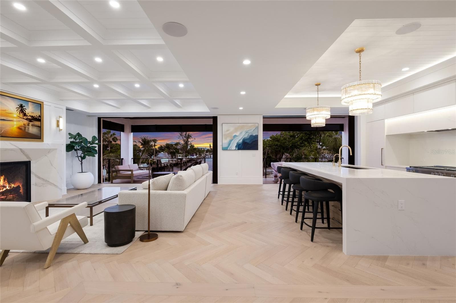 703 BAY BOULEVARD — photo 28 of 100