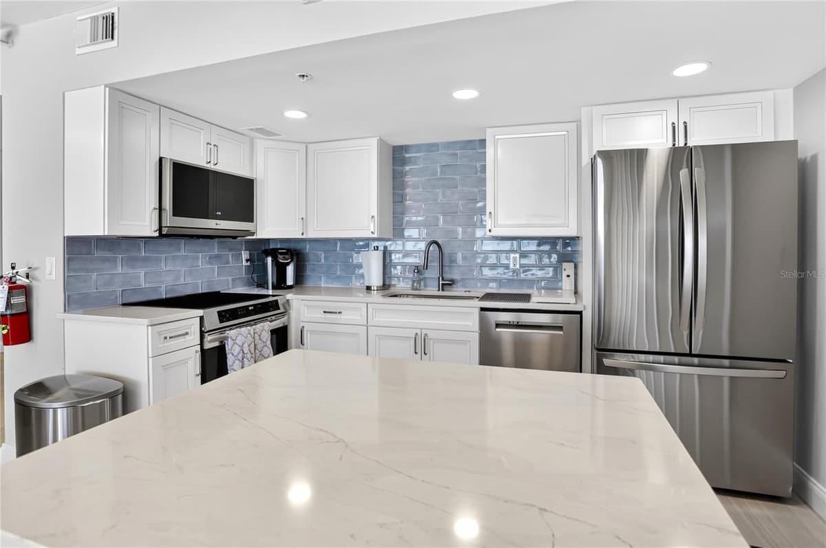 4651 ATLANTIC AVENUE — photo 47 of 49