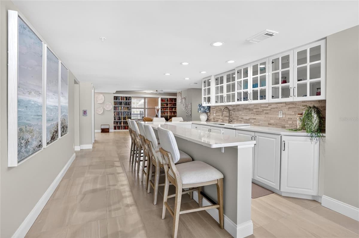 4651 ATLANTIC AVENUE — photo 43 of 49