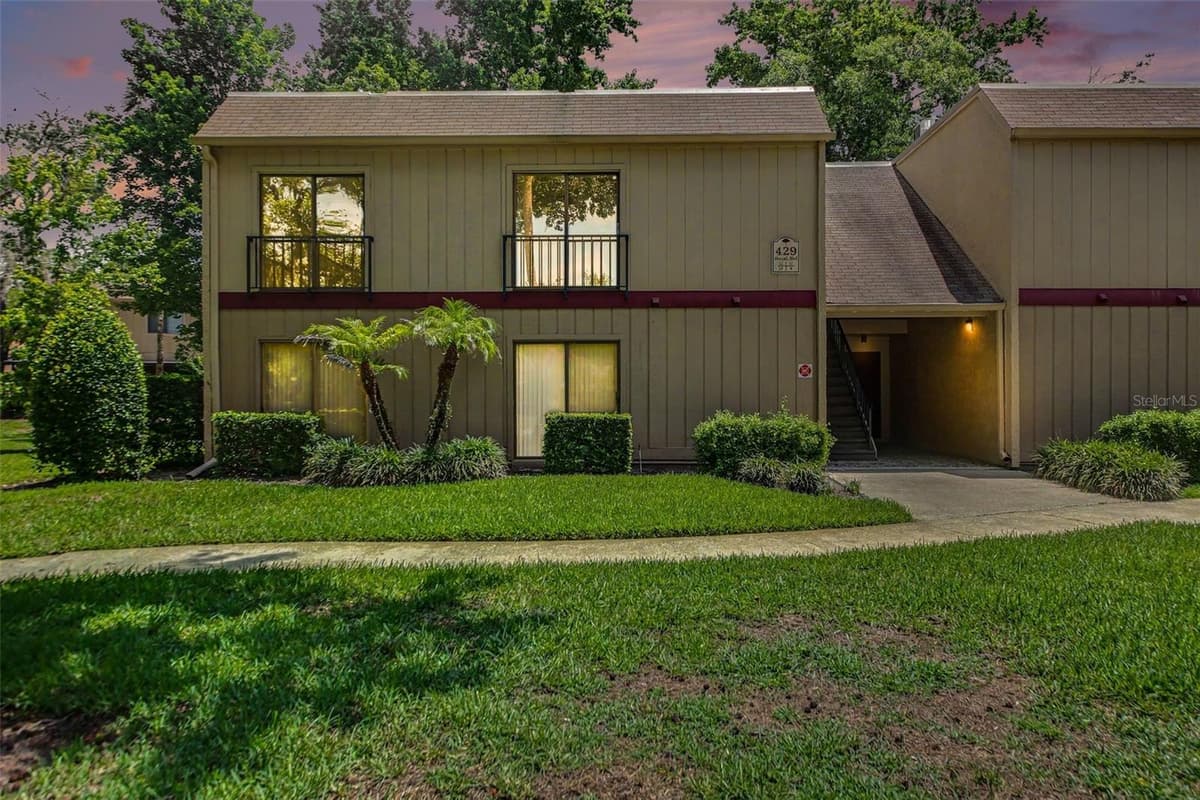 429 SHEOAH BOULEVARD — photo 1 of 41