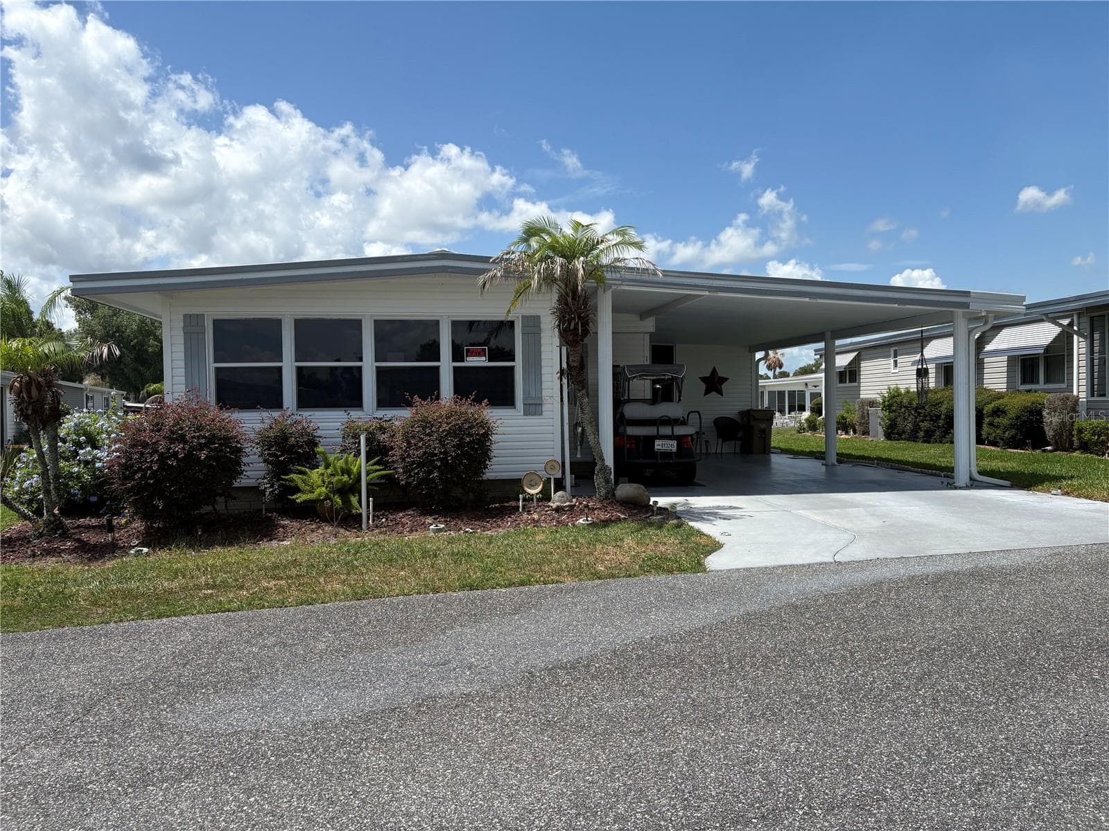 137 JACARANDA DRIVE — photo 1 of 33