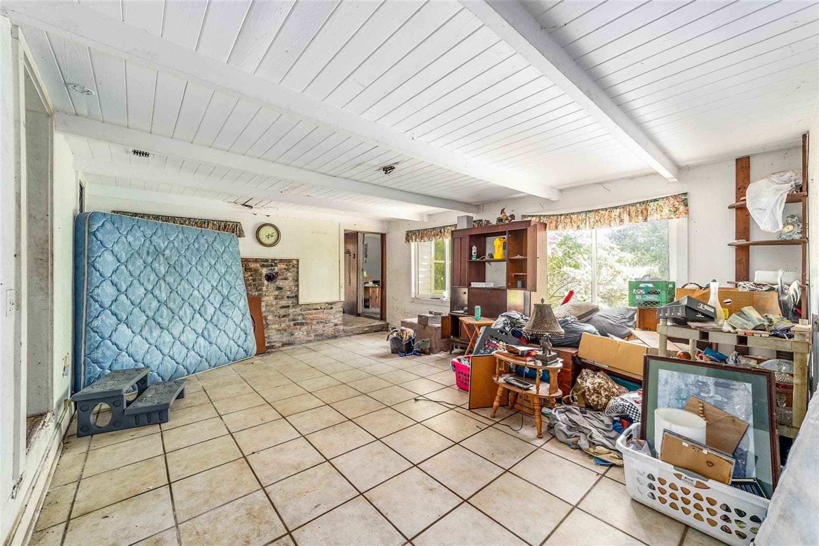 11768 GATLEN AVENUE — photo 9 of 50