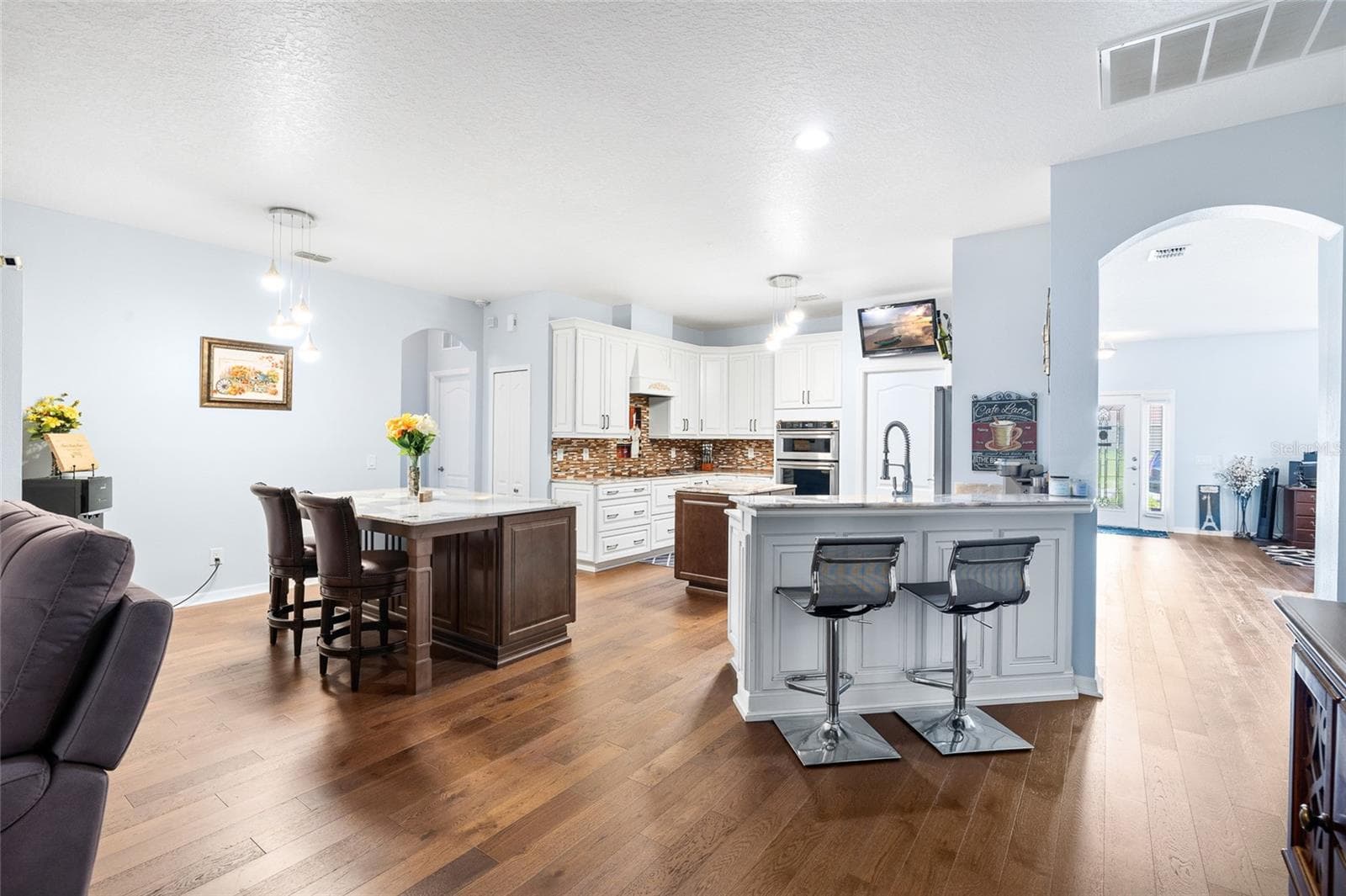 10839 BREAKING ROCKS DRIVE — photo 11 of 61