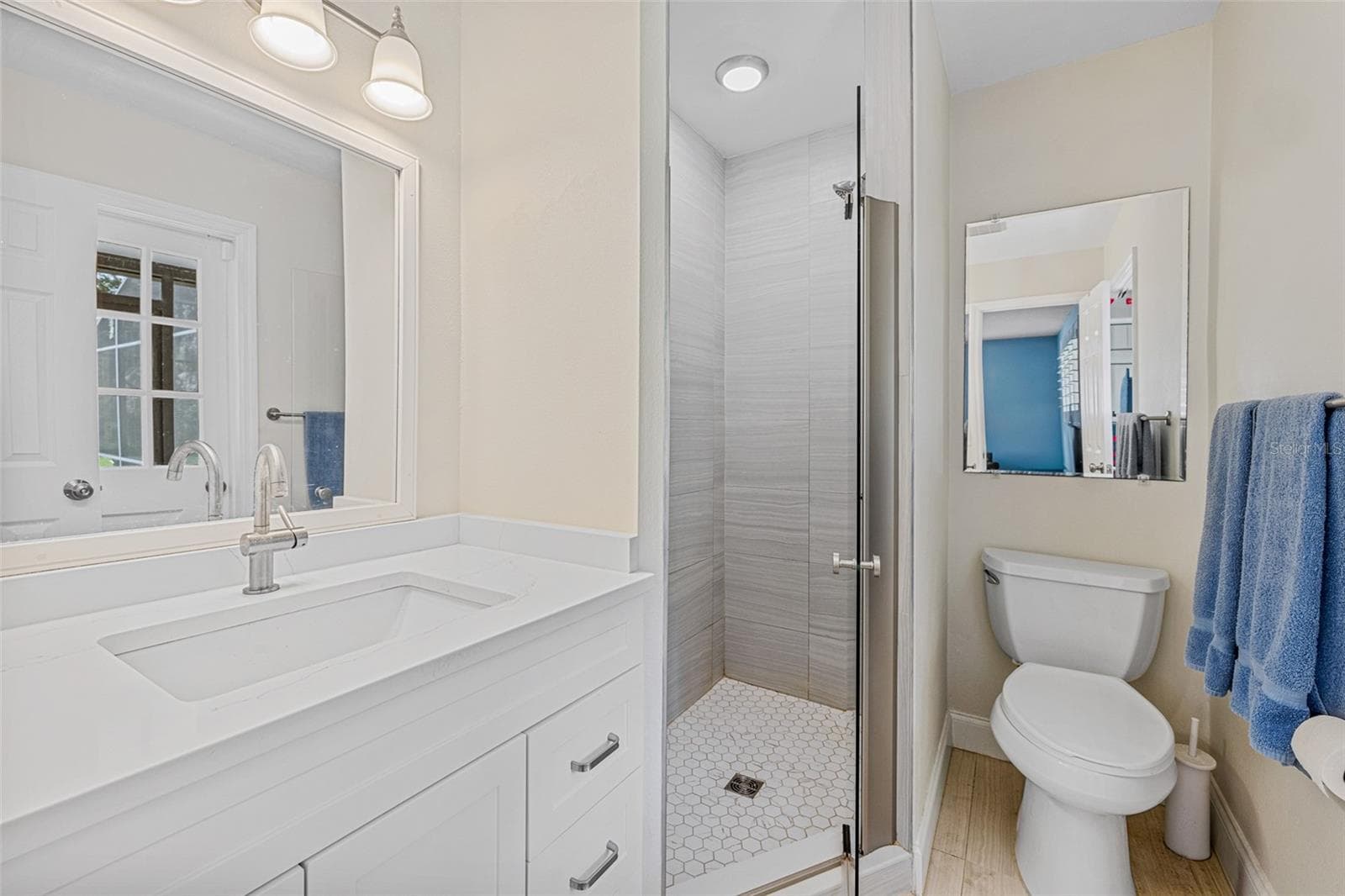 585 CORBIN PARK ROAD — photo 18 of 49
