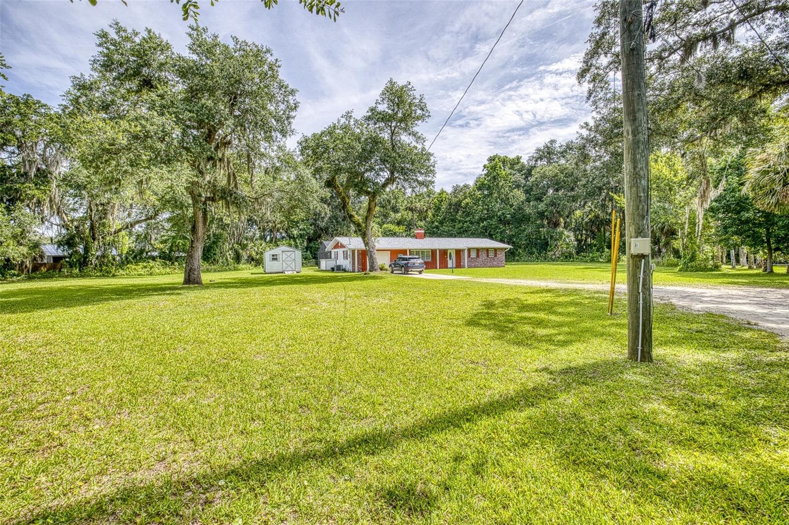 585 CORBIN PARK ROAD — photo 47 of 49