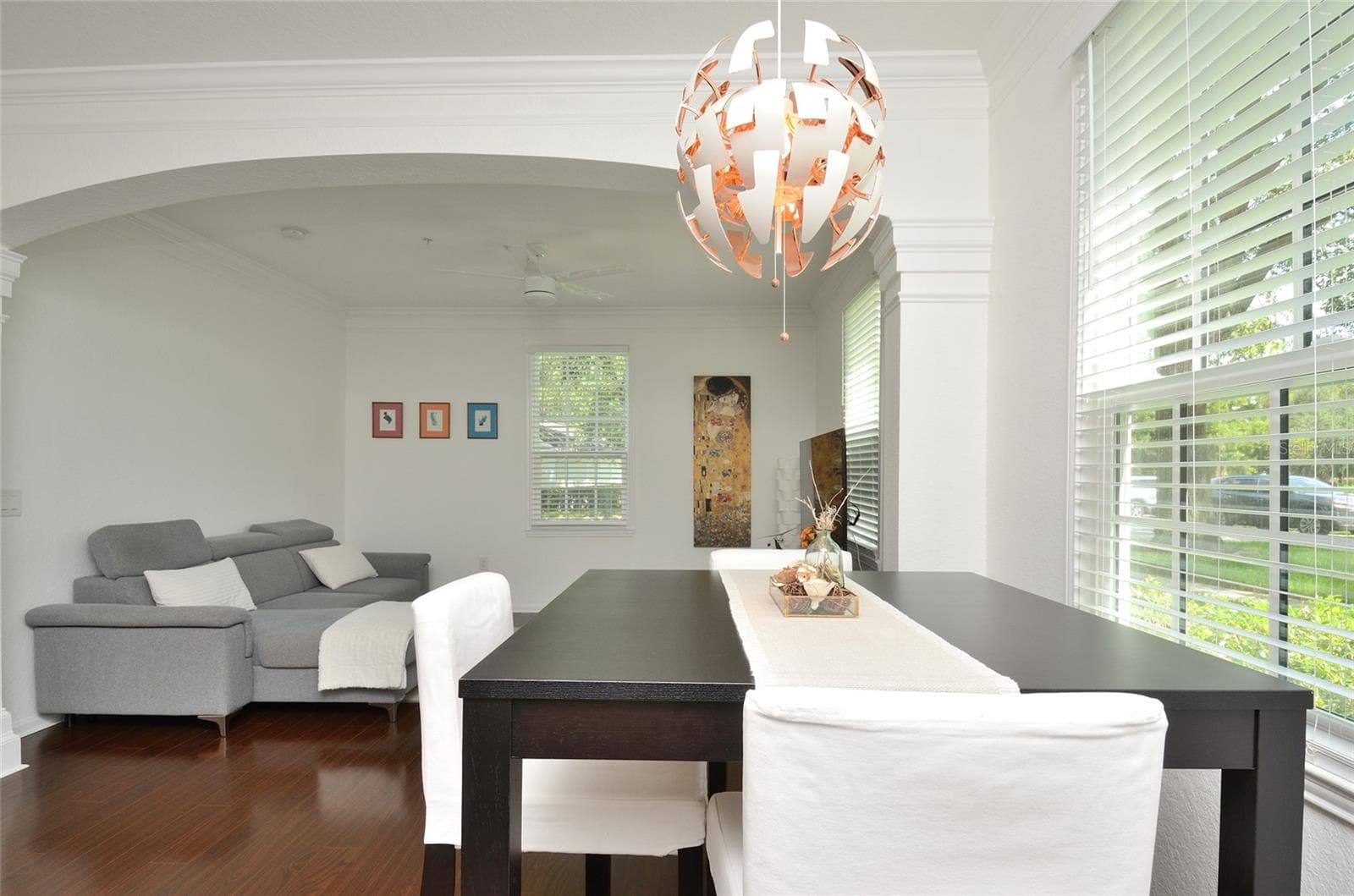 193 LONGVIEW AVENUE — photo 9 of 42