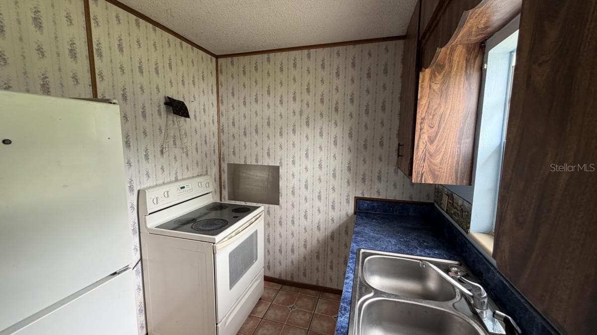 1004 WURST ROAD — photo 18 of 23