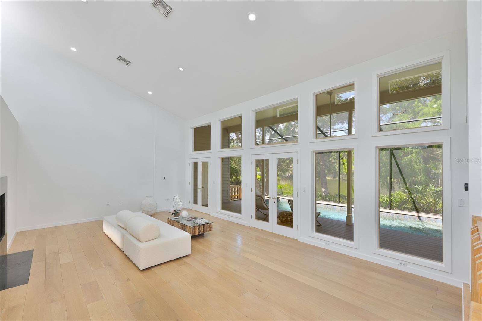 3148 AUTUMN DRIVE — photo 4 of 64