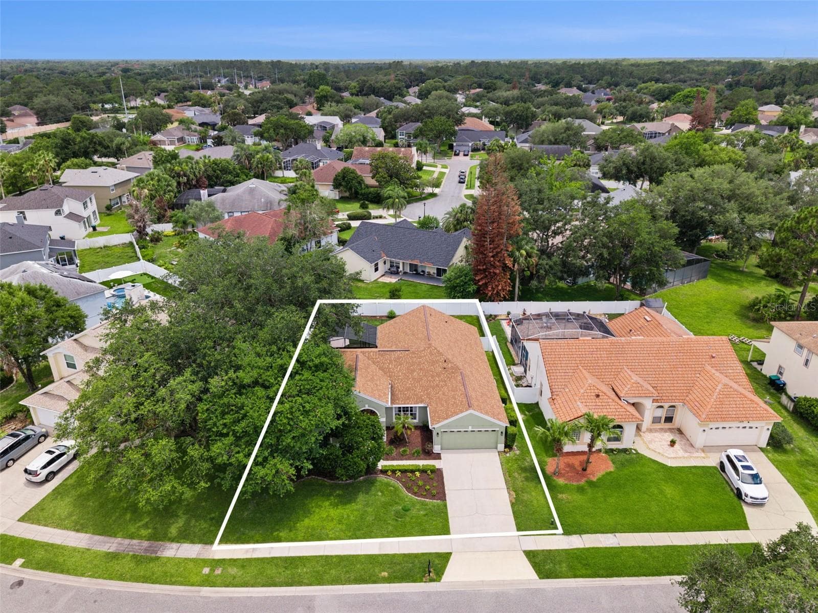 14975 FAVERSHAM CIRCLE — photo 47 of 54