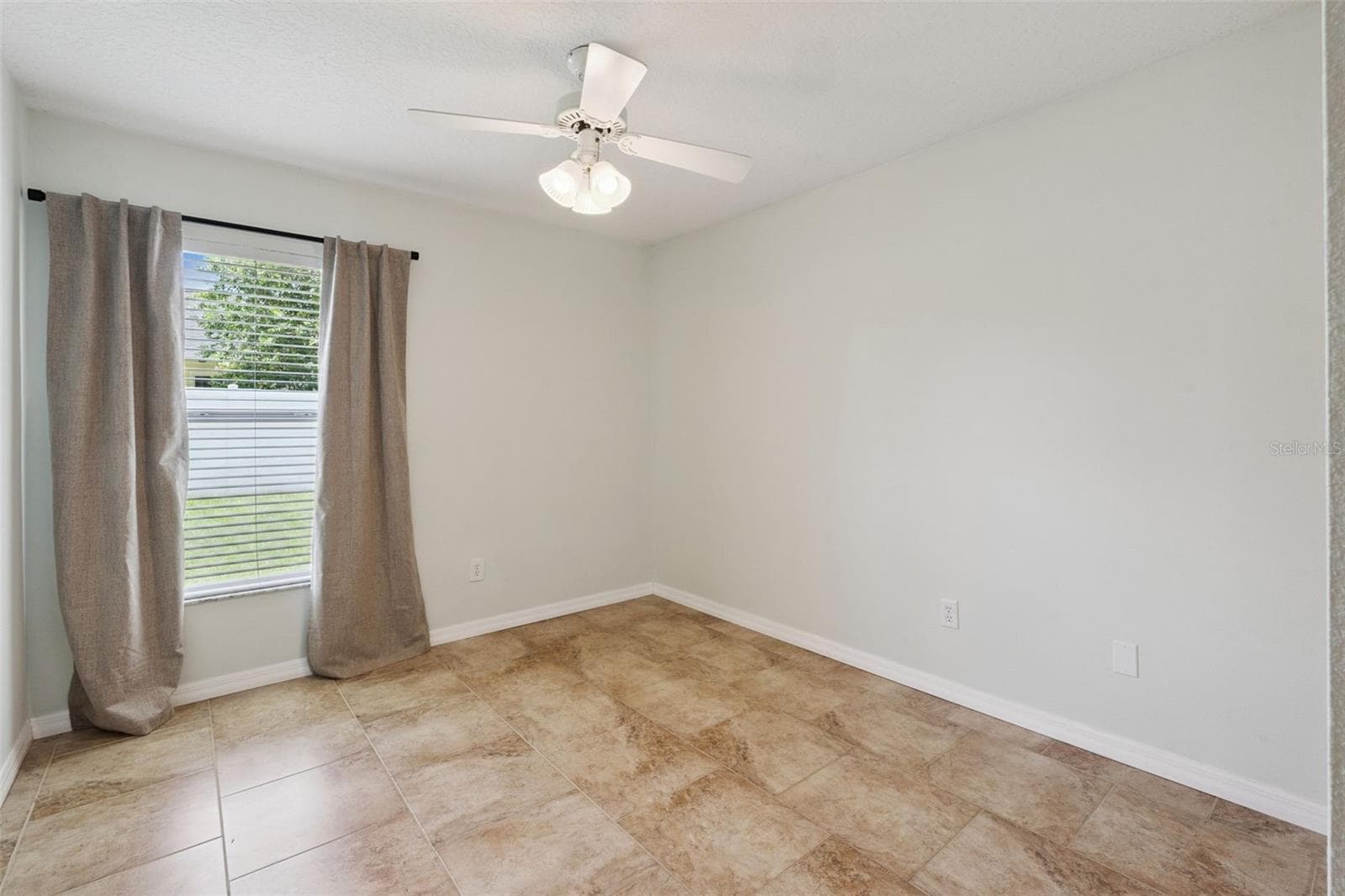 14975 FAVERSHAM CIRCLE — photo 34 of 54