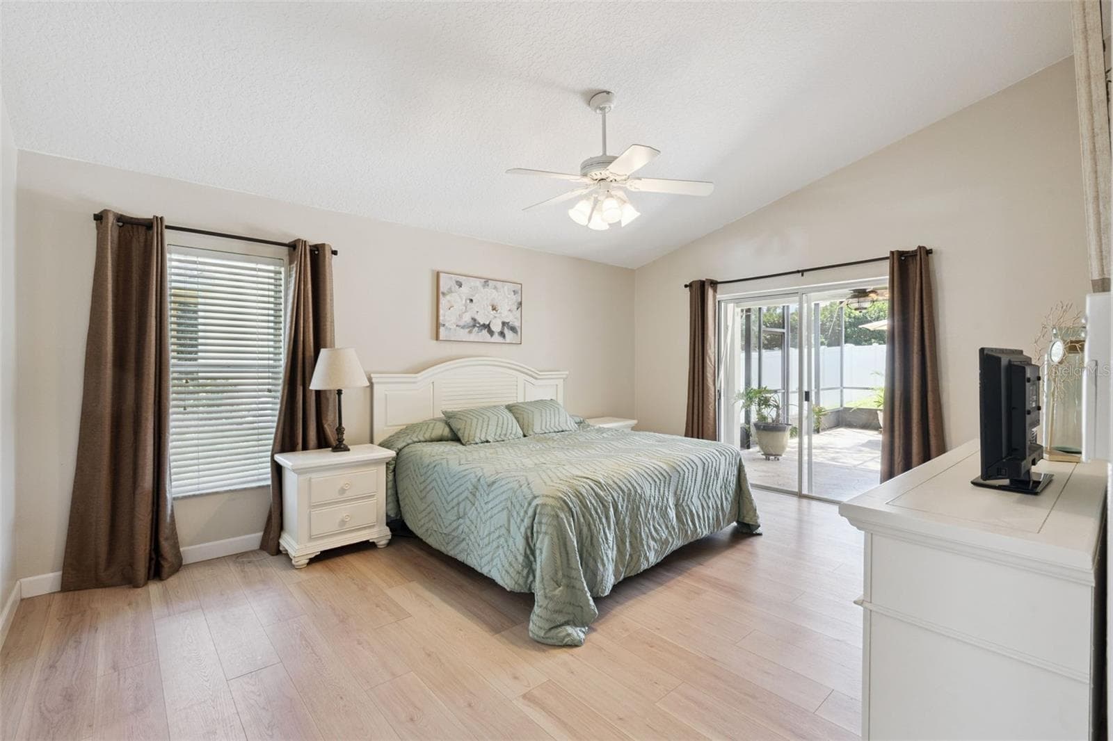 14975 FAVERSHAM CIRCLE — photo 22 of 54