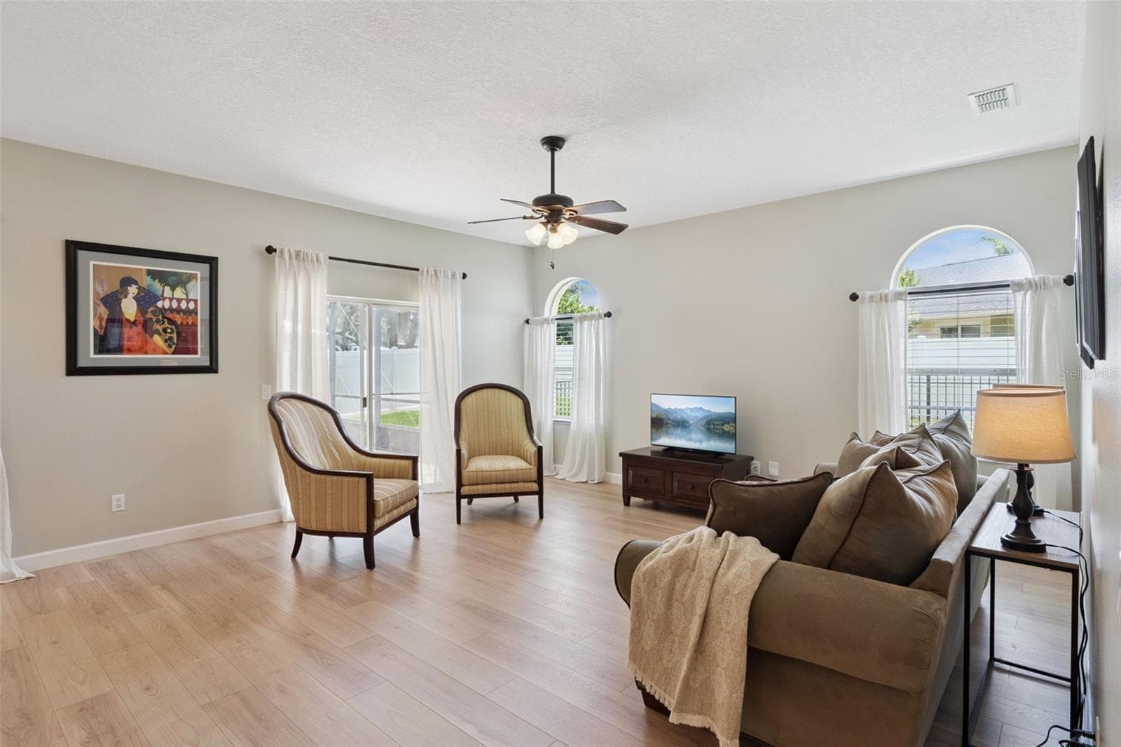14975 FAVERSHAM CIRCLE — photo 21 of 54