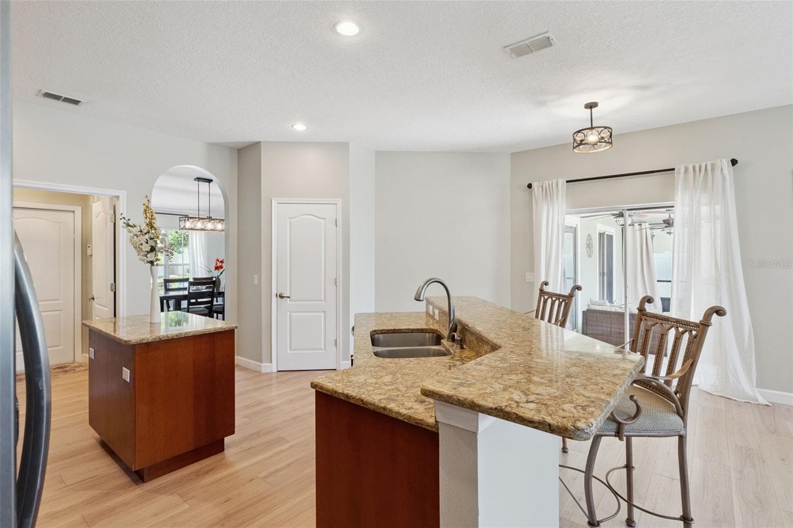 14975 FAVERSHAM CIRCLE — photo 15 of 54