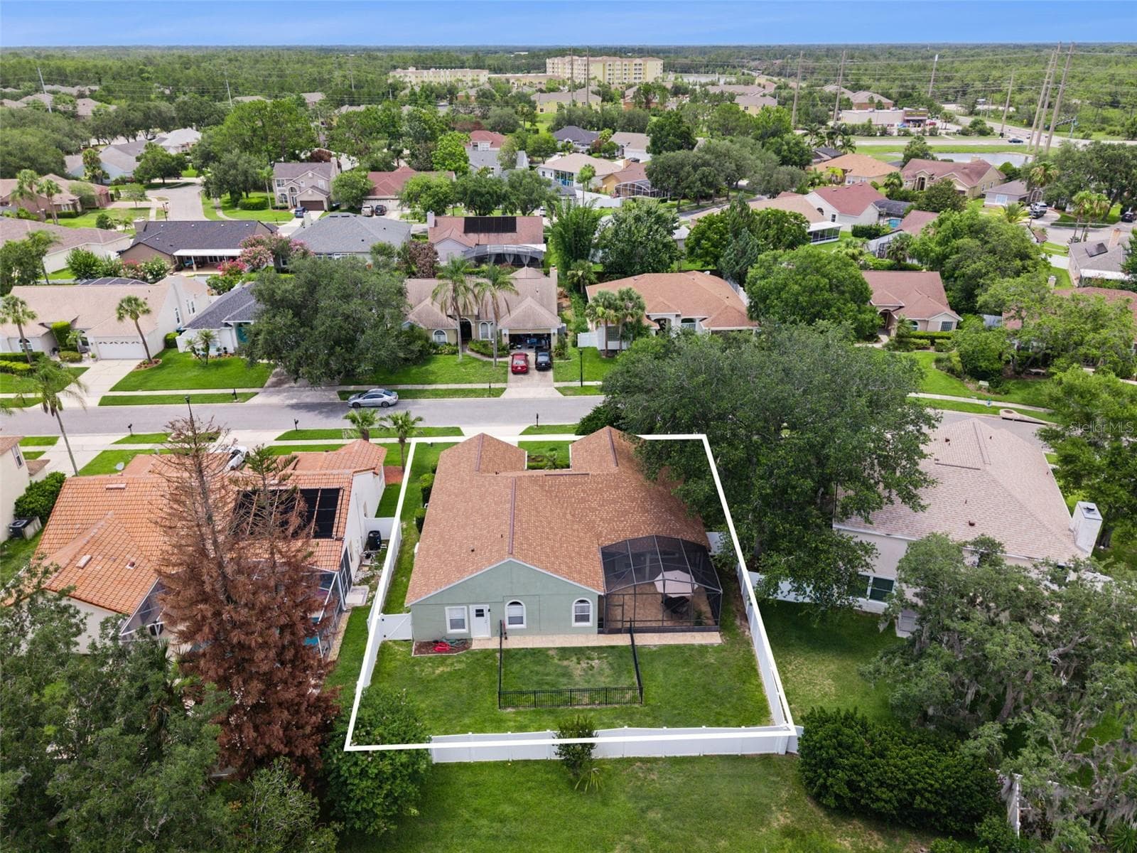 14975 FAVERSHAM CIRCLE — photo 48 of 54