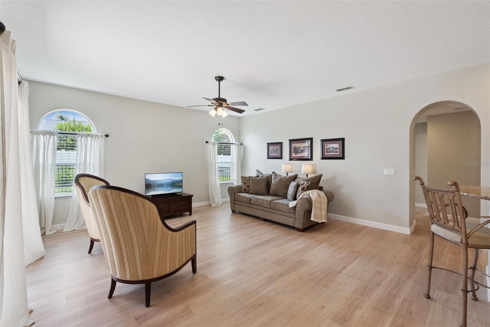 14975 FAVERSHAM CIRCLE — photo 17 of 54