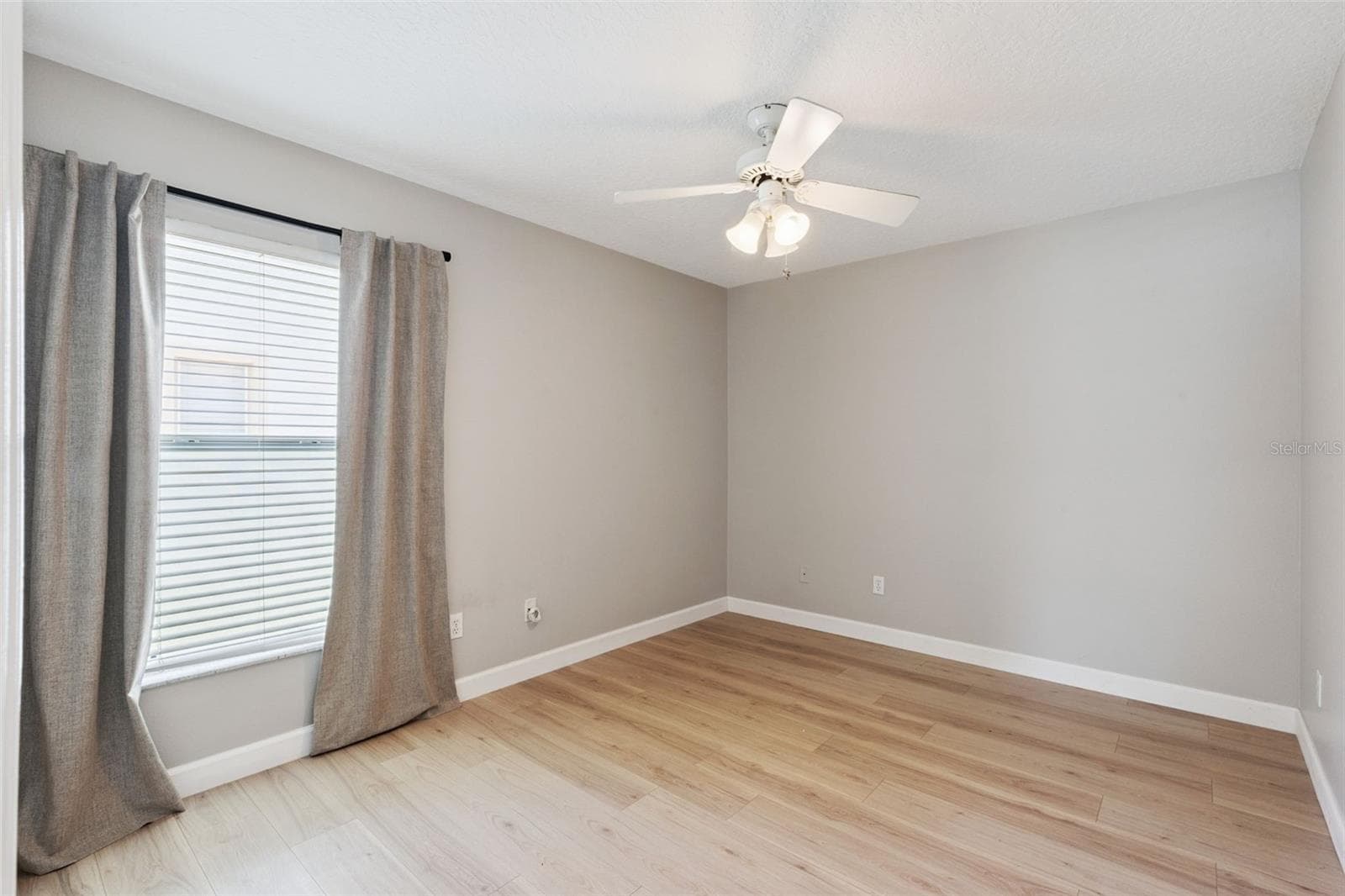 14975 FAVERSHAM CIRCLE — photo 32 of 54