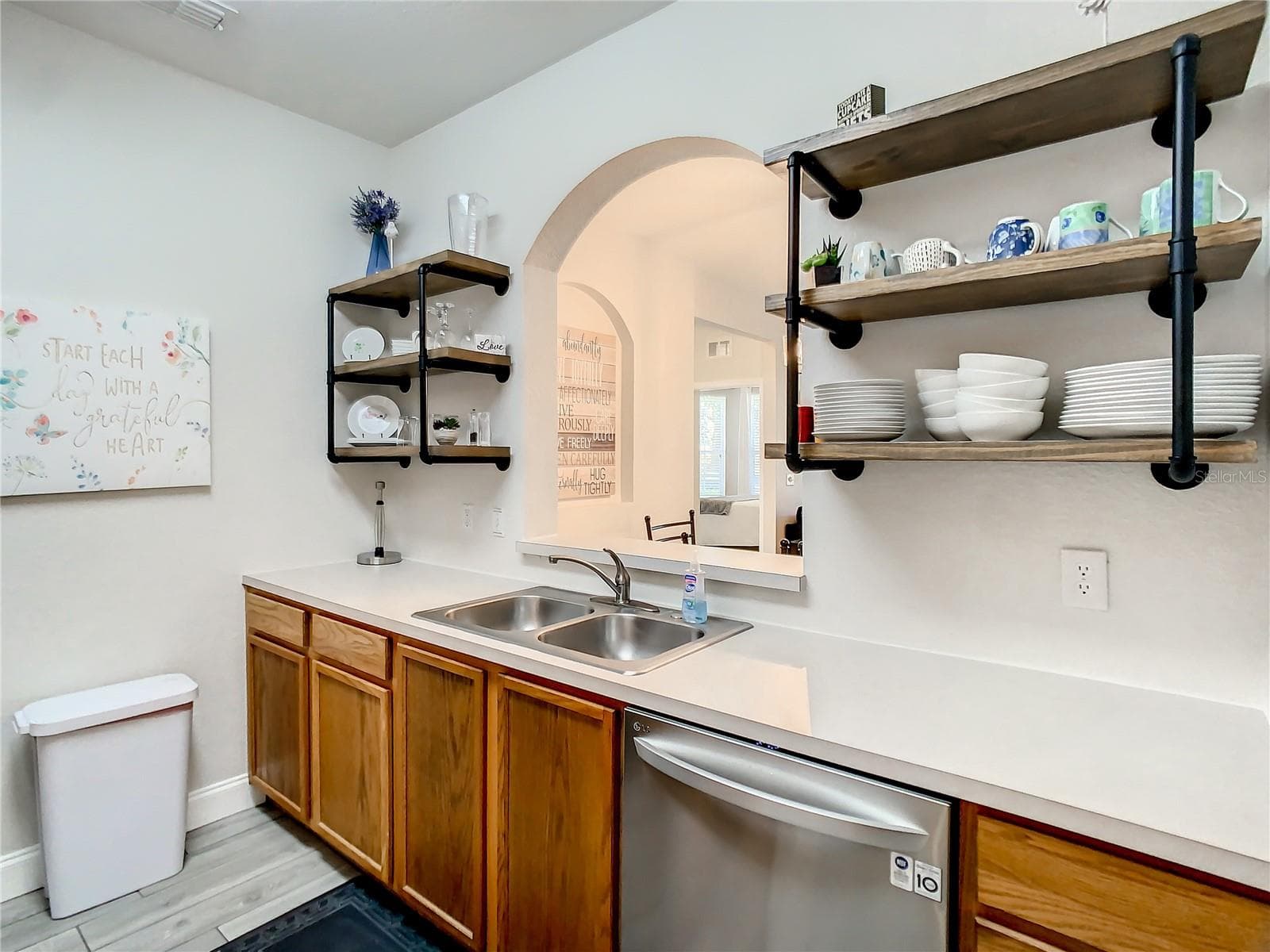 7664 COMROW STREET — photo 9 of 68