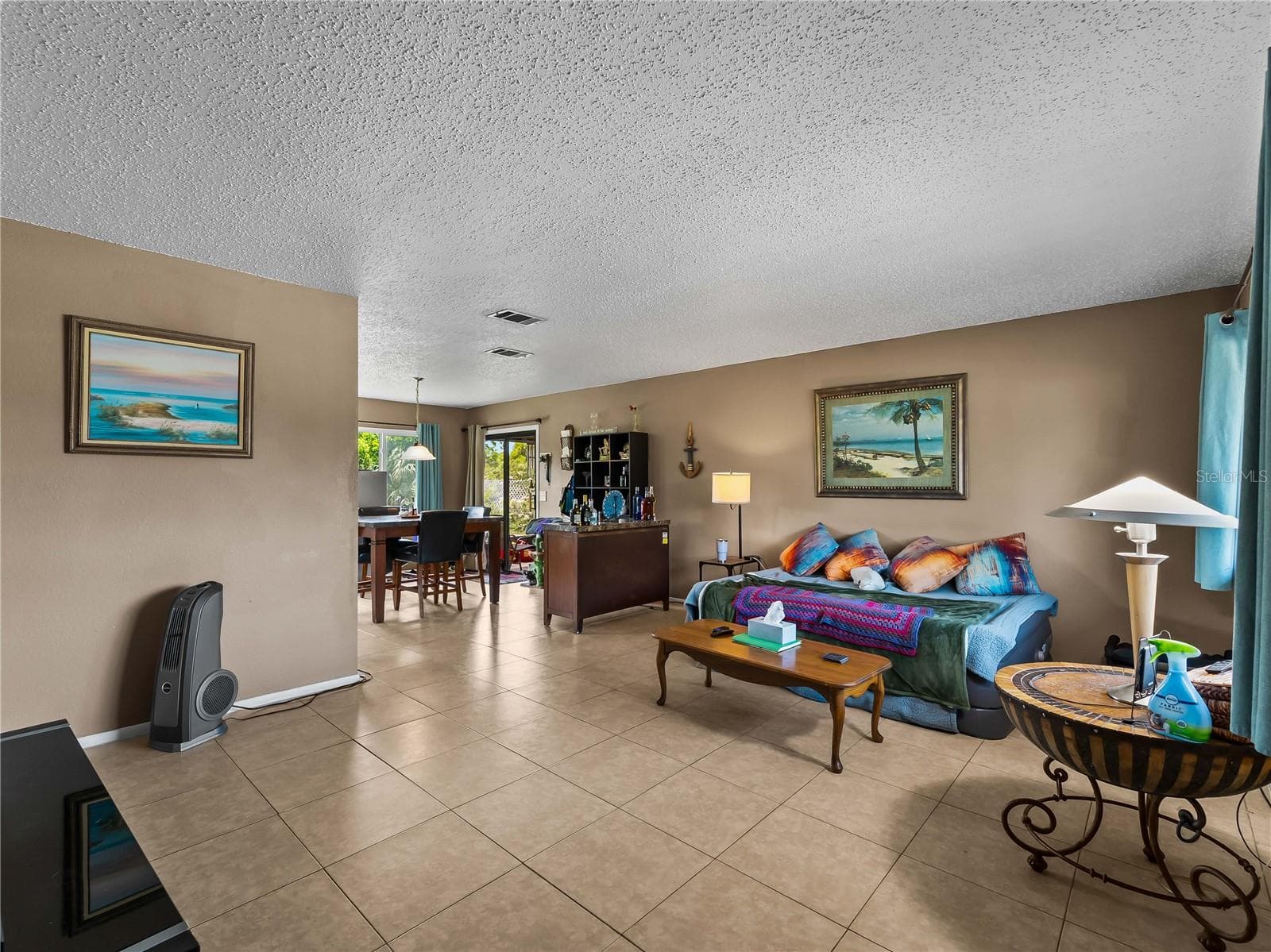 5008 CHAVES CIRCLE — photo 9 of 47