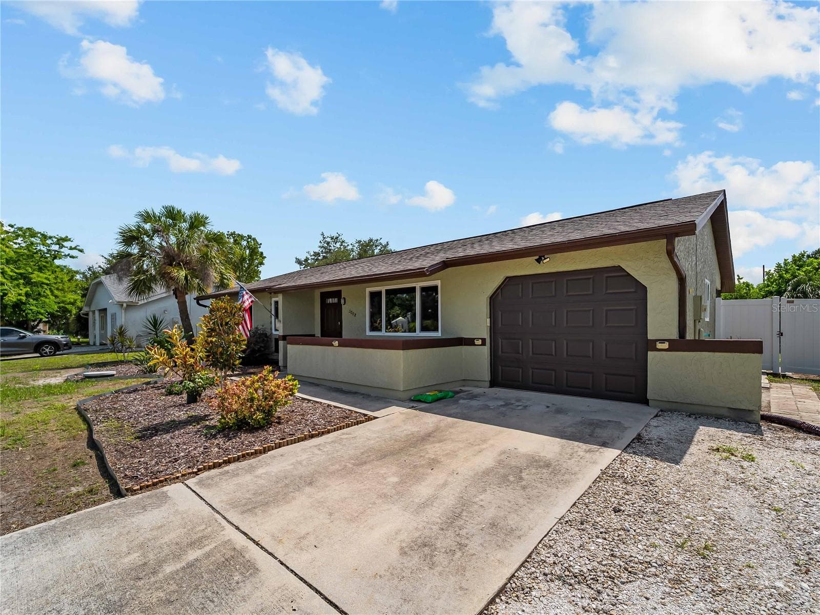 5008 CHAVES CIRCLE — photo 35 of 47