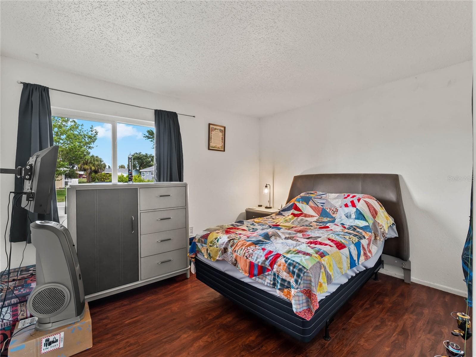 5008 CHAVES CIRCLE — photo 19 of 47