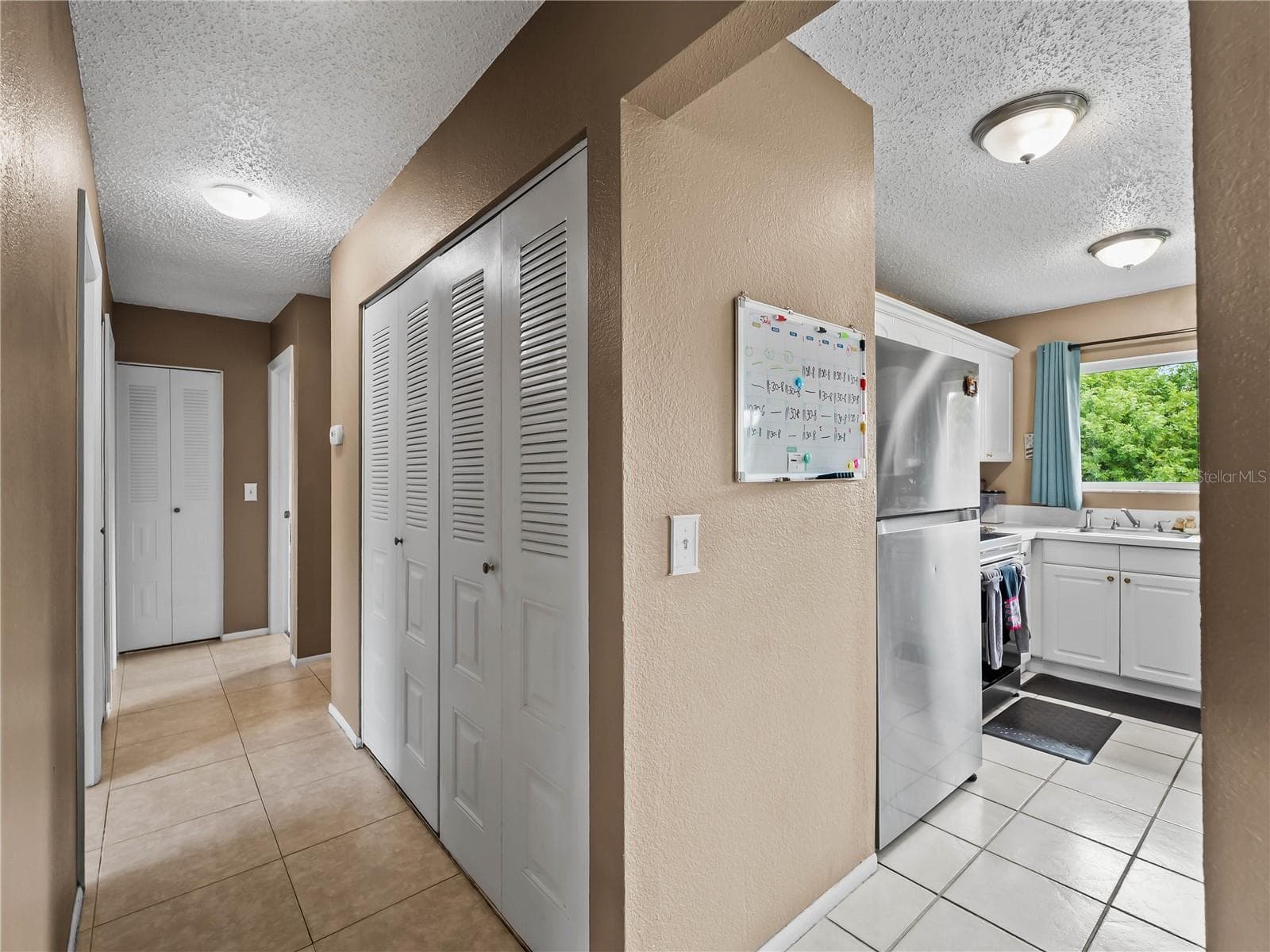 5008 CHAVES CIRCLE — photo 18 of 47