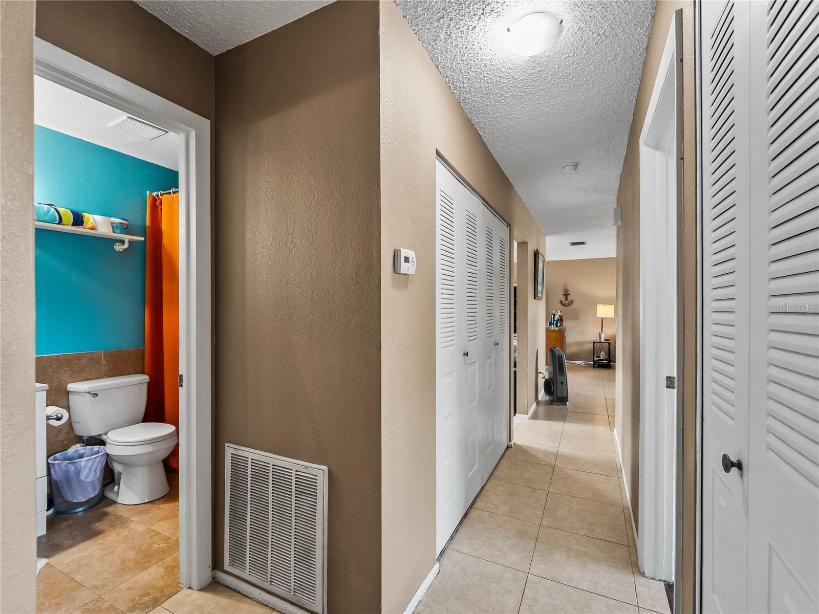 5008 CHAVES CIRCLE — photo 16 of 47