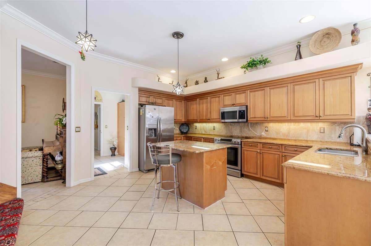 13881 BLENHEIM TRAIL ROAD — photo 17 of 75