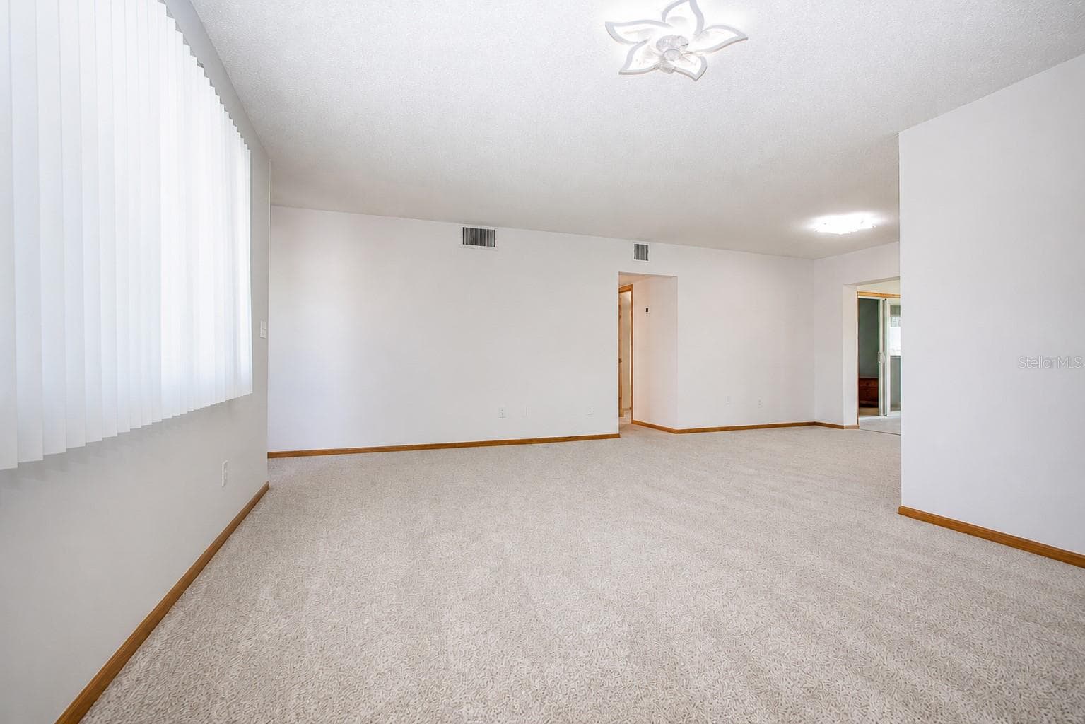 624 LA JOLLA AVENUE — photo 11 of 61