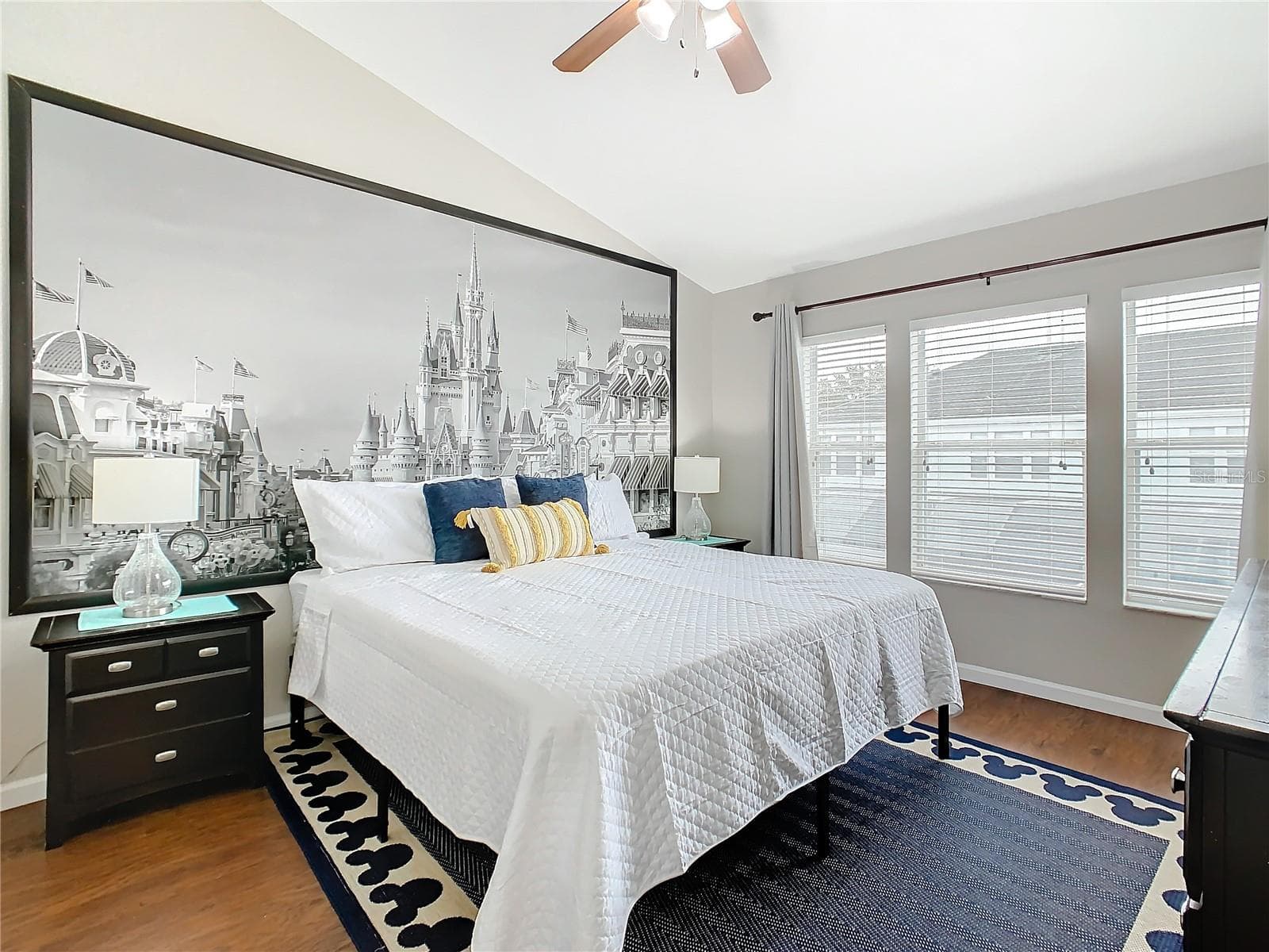 7654 OTTERSPOOL STREET — photo 19 of 77