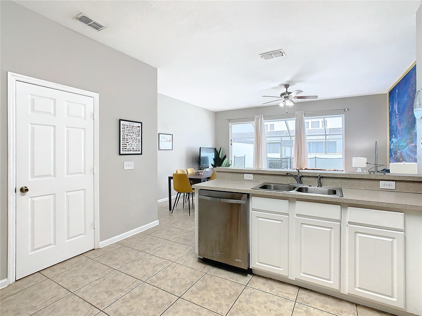 7654 OTTERSPOOL STREET — photo 9 of 77