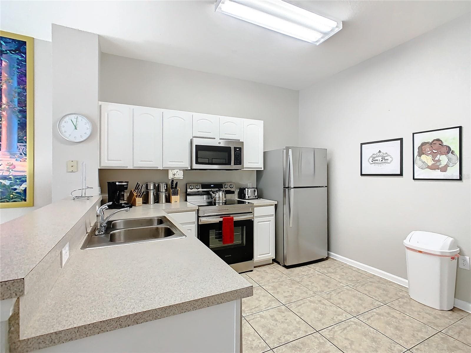 7654 OTTERSPOOL STREET — photo 6 of 77