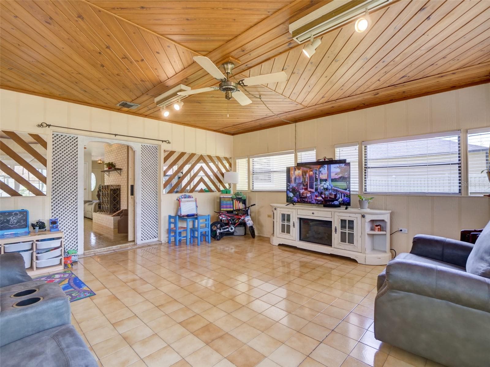 440 CITRUS STREET — photo 30 of 59