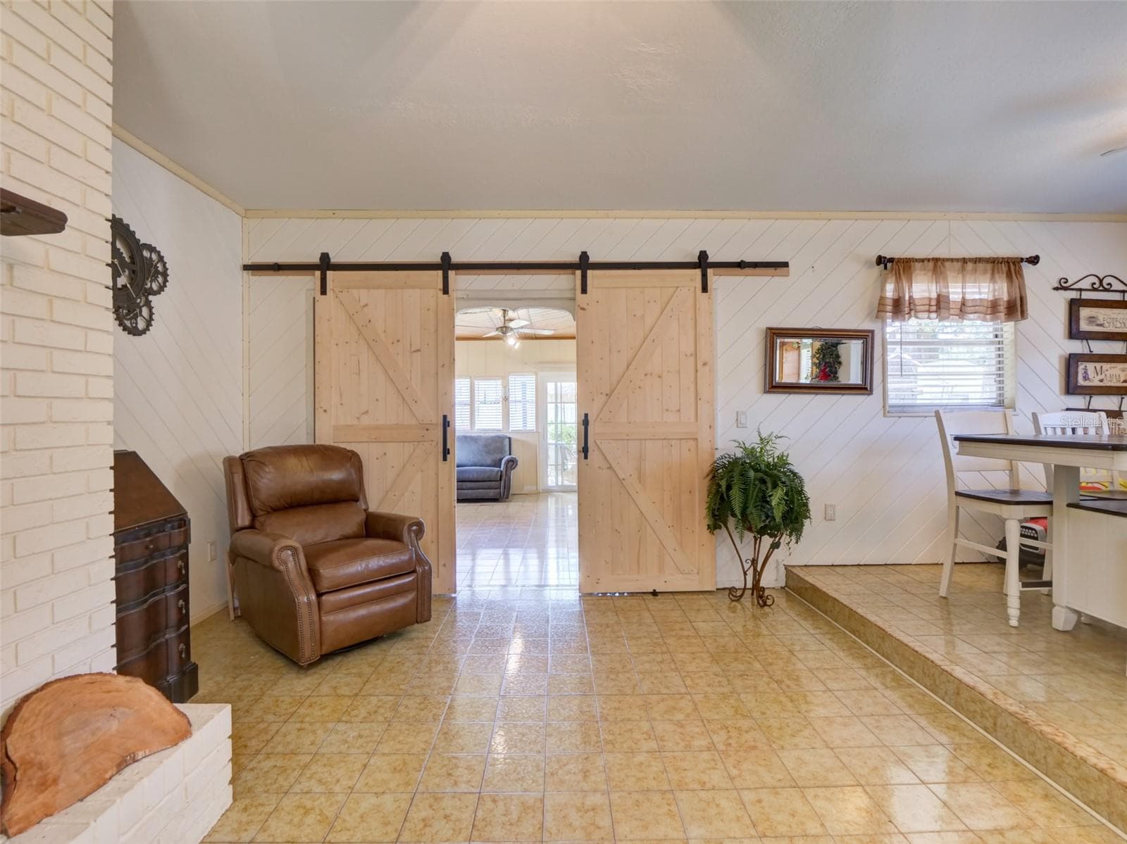440 CITRUS STREET — photo 11 of 59