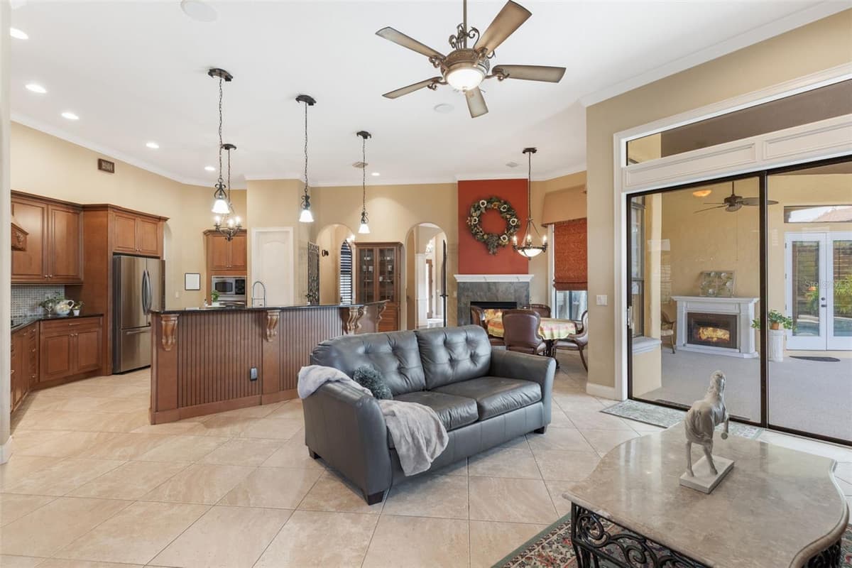 25514 HIGH HAMPTON CIRCLE — photo 5 of 49